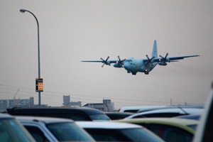 081107airport1.jpg